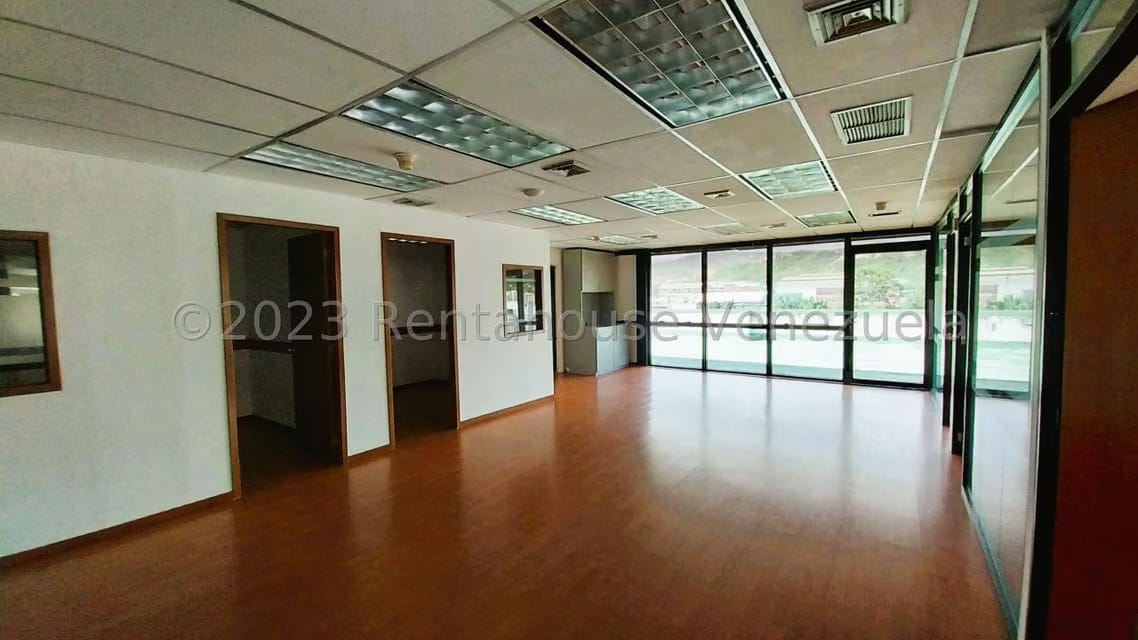 Comercial (Oficina) en Alquiler en Los Cortijos de Lourdes, Distrito Metropolitano - 12