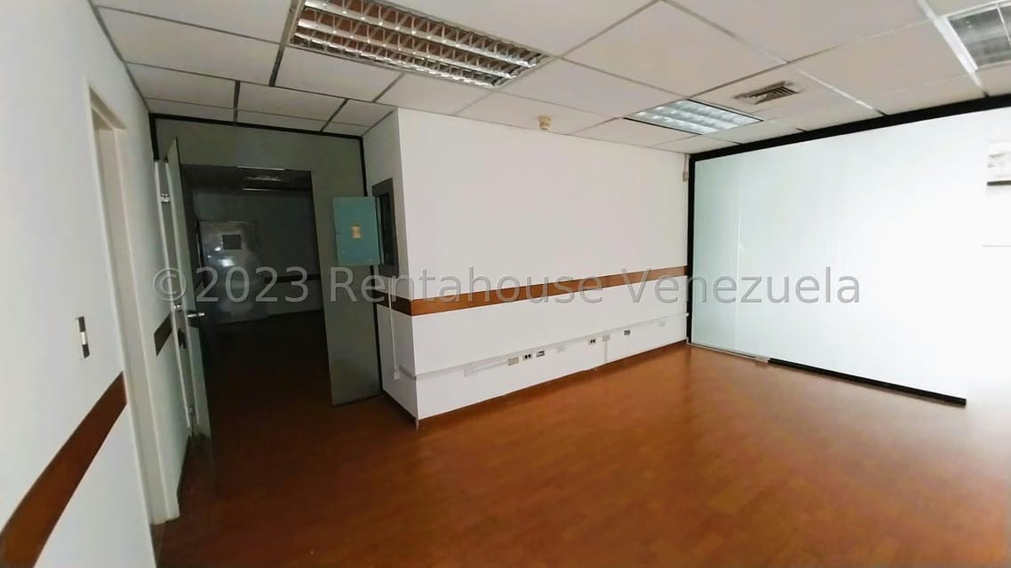 Comercial (Oficina) en Alquiler en Los Cortijos de Lourdes, Distrito Metropolitano - 19