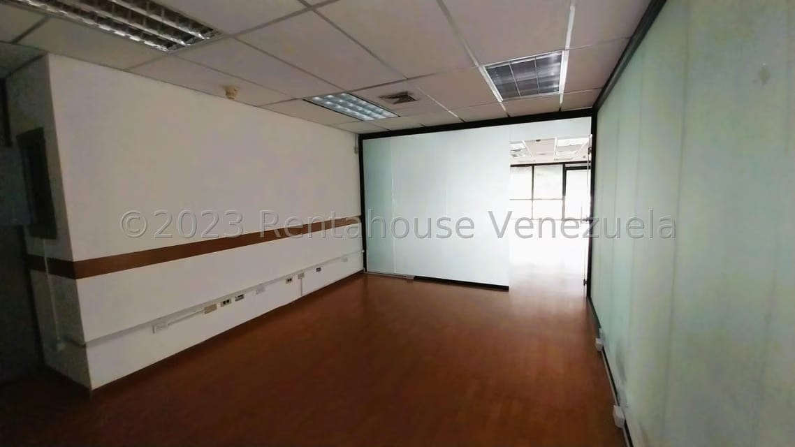 Comercial (Oficina) en Alquiler en Los Cortijos de Lourdes, Distrito Metropolitano - 20