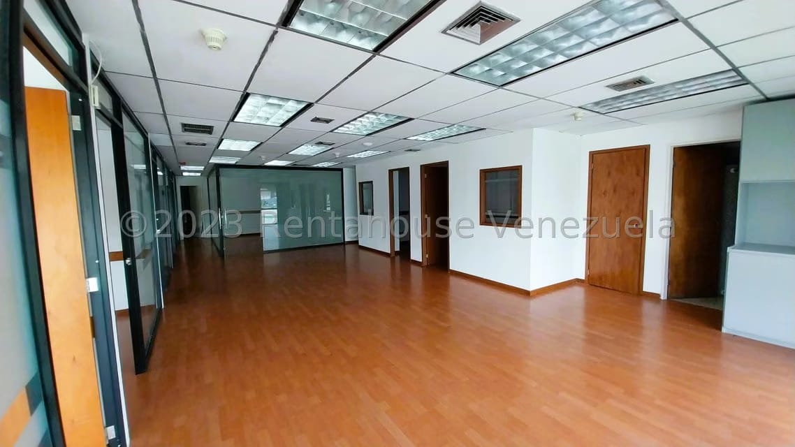 Comercial (Oficina) en Alquiler en Los Cortijos de Lourdes, Distrito Metropolitano - 7