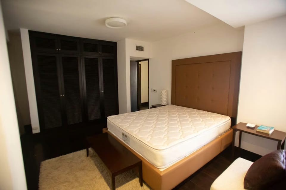 Apartamento (1 Nivel) en Venta en Lomas de Las Mercedes, Distrito Metropolitano - 25
