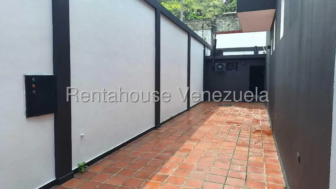 Casa (Multipes Niveles) en Venta en Los Parques, Merida - 2