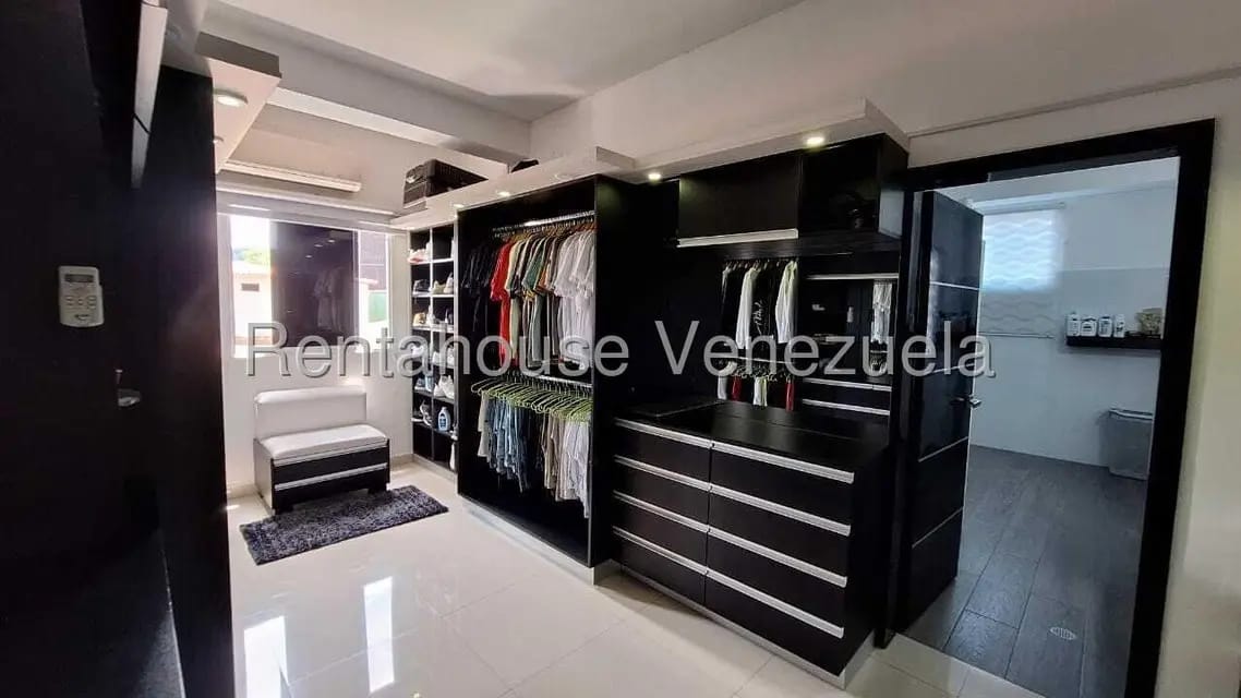 Casa (Multipes Niveles) en Venta en Los Parques, Merida - 47
