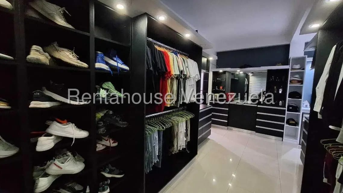 Casa (Multipes Niveles) en Venta en Los Parques, Merida - 48