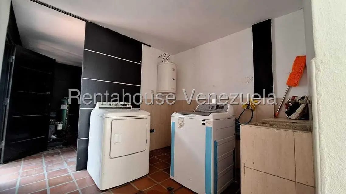 Casa (Multipes Niveles) en Venta en Los Parques, Merida - 68