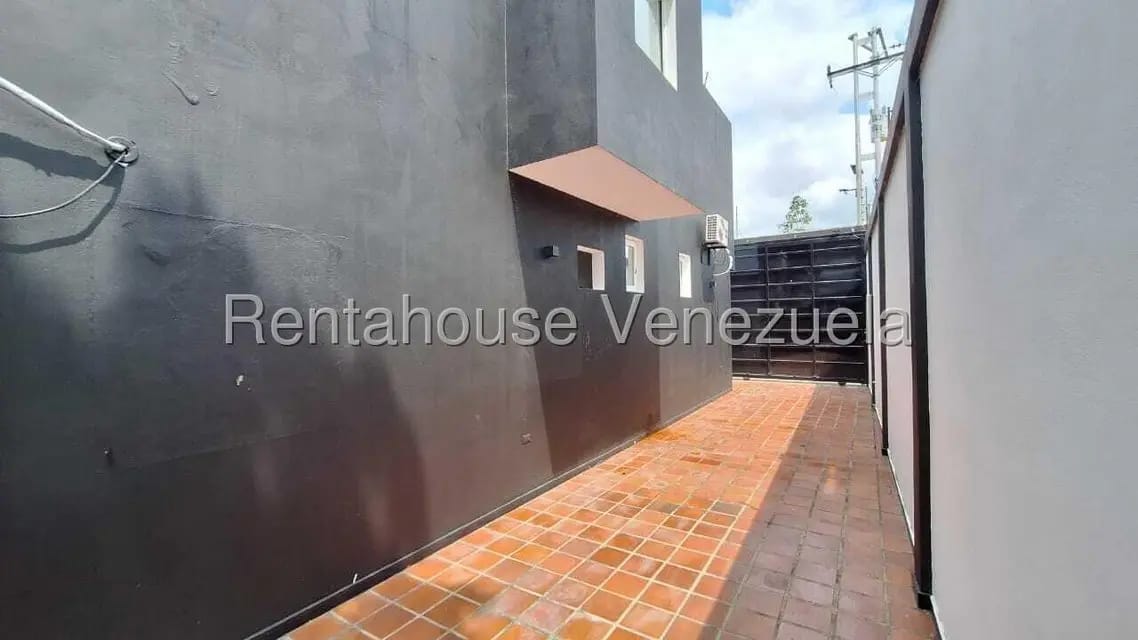Casa (Multipes Niveles) en Venta en Los Parques, Merida - 9