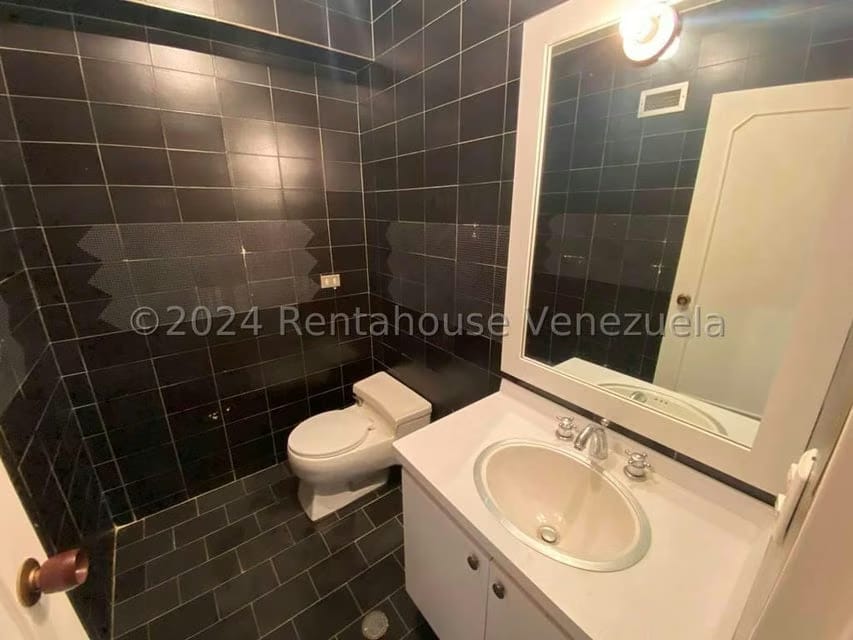 Apartamento (1 Nivel) en Venta en Los Naranjos del Cafetal, Distrito Metropolitano - 24