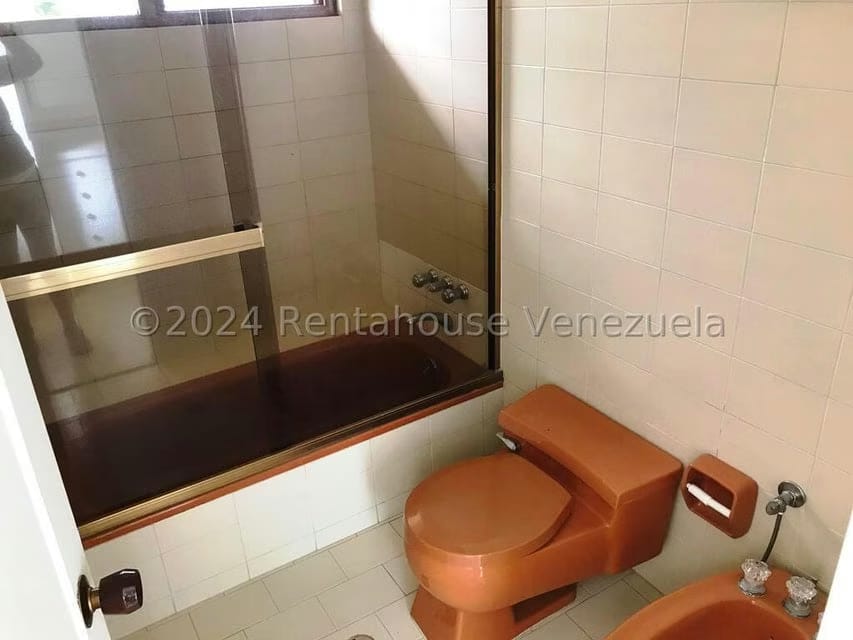 Apartamento (1 Nivel) en Venta en Los Naranjos del Cafetal, Distrito Metropolitano - 35