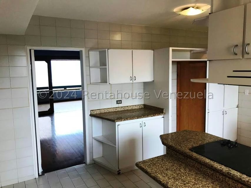 Apartamento (1 Nivel) en Venta en Los Naranjos del Cafetal, Distrito Metropolitano - 37