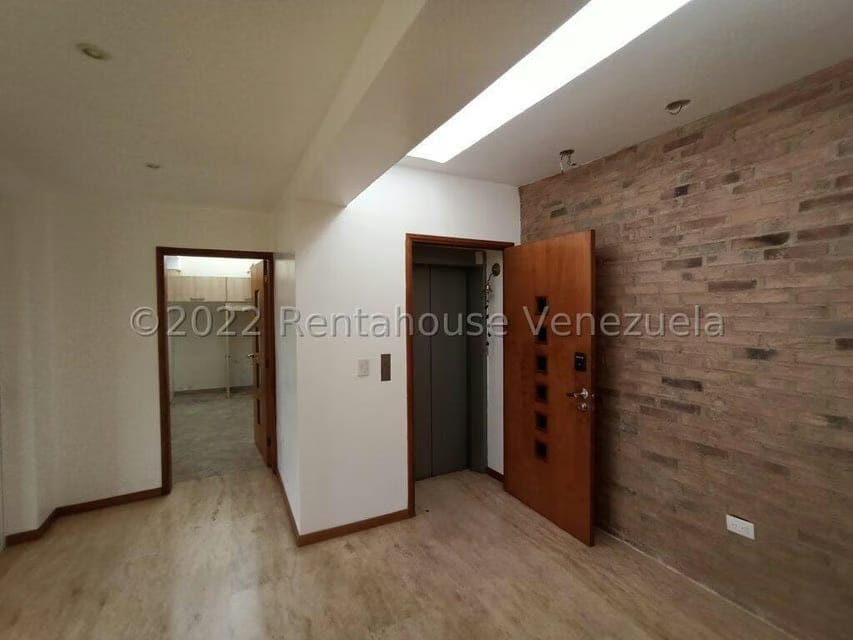 Apartamento (Penthouse) en Alquiler en Villa Nueva Hatillo, Distrito Metropolitano - 2