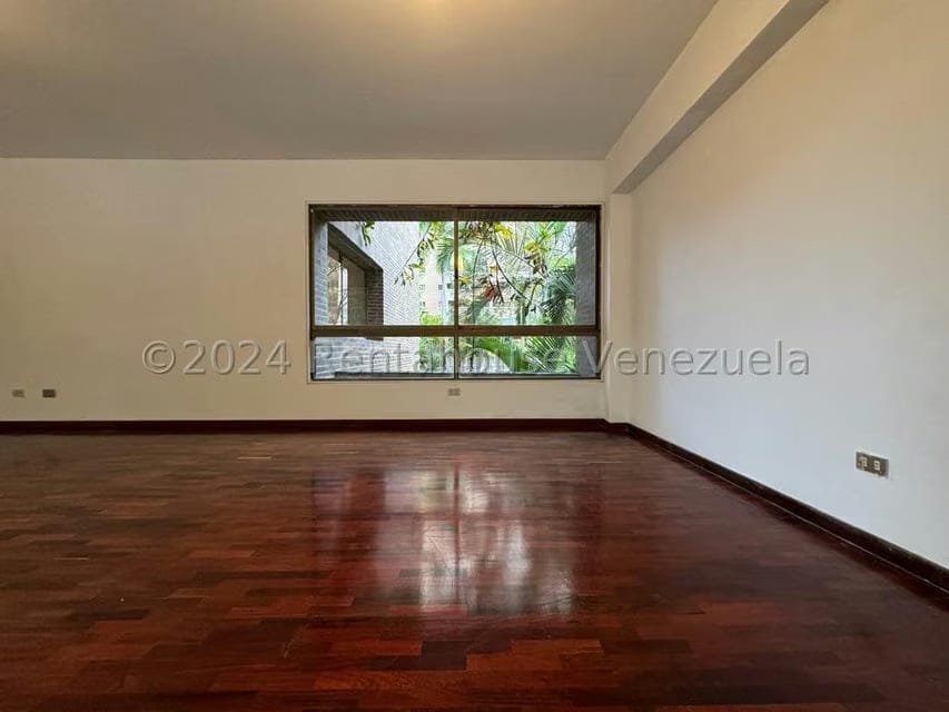 Apartamento (1 Nivel) en Venta en Los Naranjos del Cafetal, Distrito Metropolitano - 15