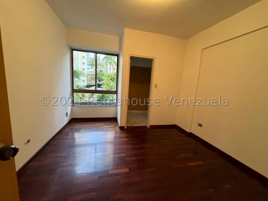 Apartamento (1 Nivel) en Venta en Los Naranjos del Cafetal, Distrito Metropolitano - 24