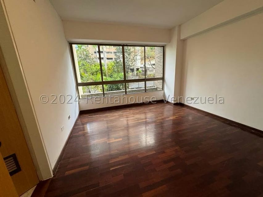 Apartamento (1 Nivel) en Venta en Los Naranjos del Cafetal, Distrito Metropolitano - 25