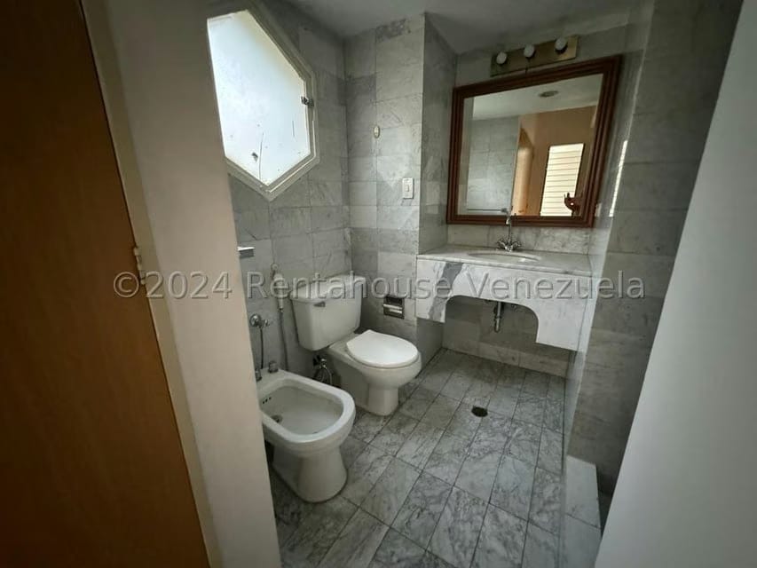 Apartamento (1 Nivel) en Venta en Los Naranjos del Cafetal, Distrito Metropolitano - 27