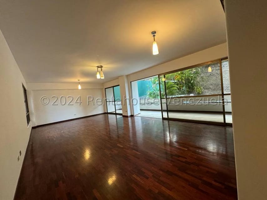 Apartamento (1 Nivel) en Venta en Los Naranjos del Cafetal, Distrito Metropolitano - 7