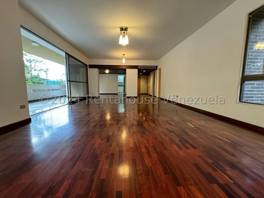 Apartamento (1 Nivel) en Venta en Los Naranjos del Cafetal, Distrito Metropolitano - 10