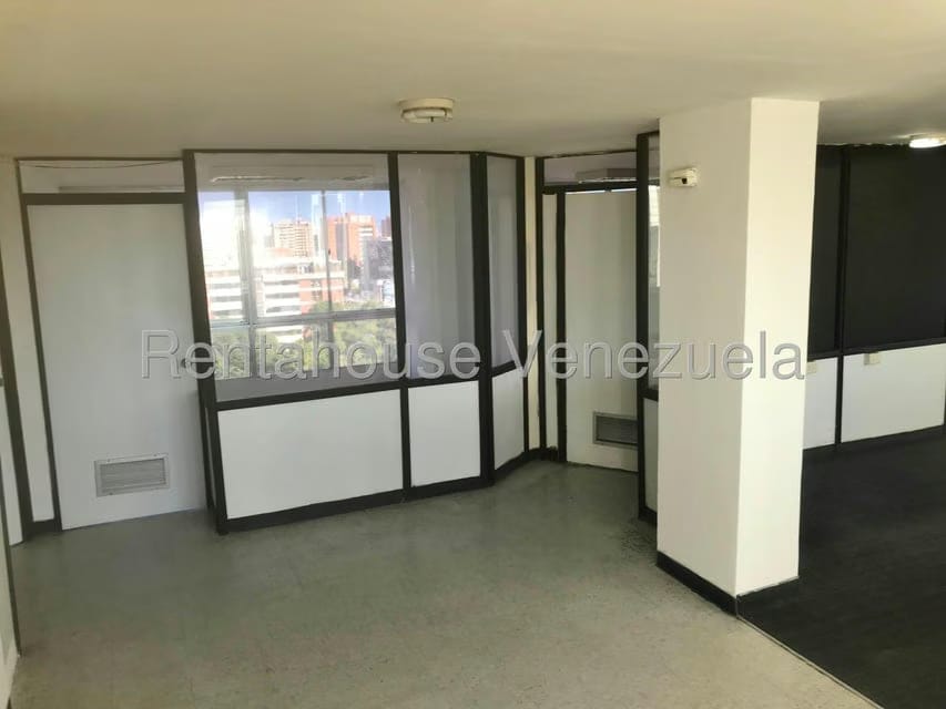 Comercial (Oficina) en Alquiler en Avenida Bella Vista, Zulia - 15