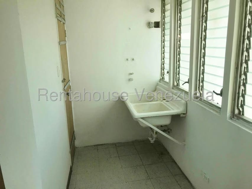 Comercial (Oficina) en Alquiler en Avenida Bella Vista, Zulia - 19