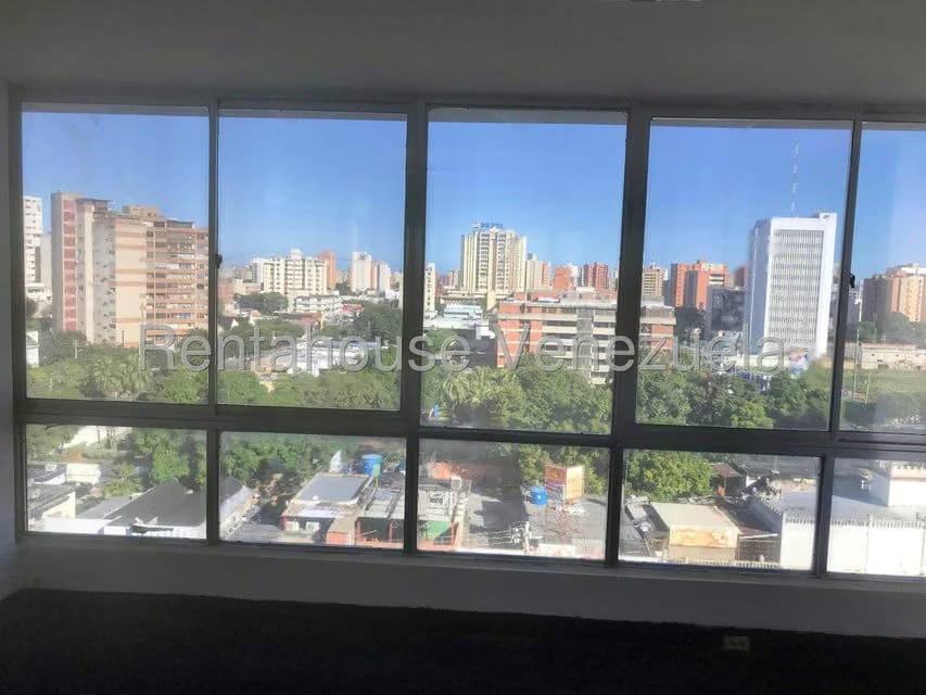 Comercial (Oficina) en Alquiler en Avenida Bella Vista, Zulia - 5
