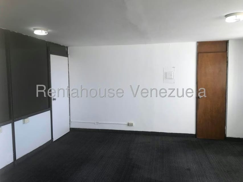 Comercial (Oficina) en Alquiler en Avenida Bella Vista, Zulia - 10
