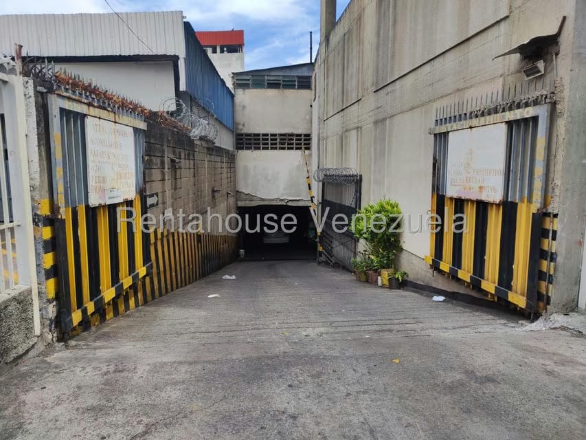 Comercial (Estacionamiento) en Venta en Parroquia Santa Rosalia, Distrito Metropolitano - 10