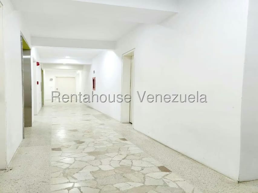 Apartamento (1 Nivel) en Venta en La Lagunita Country Club, Distrito Metropolitano - 3