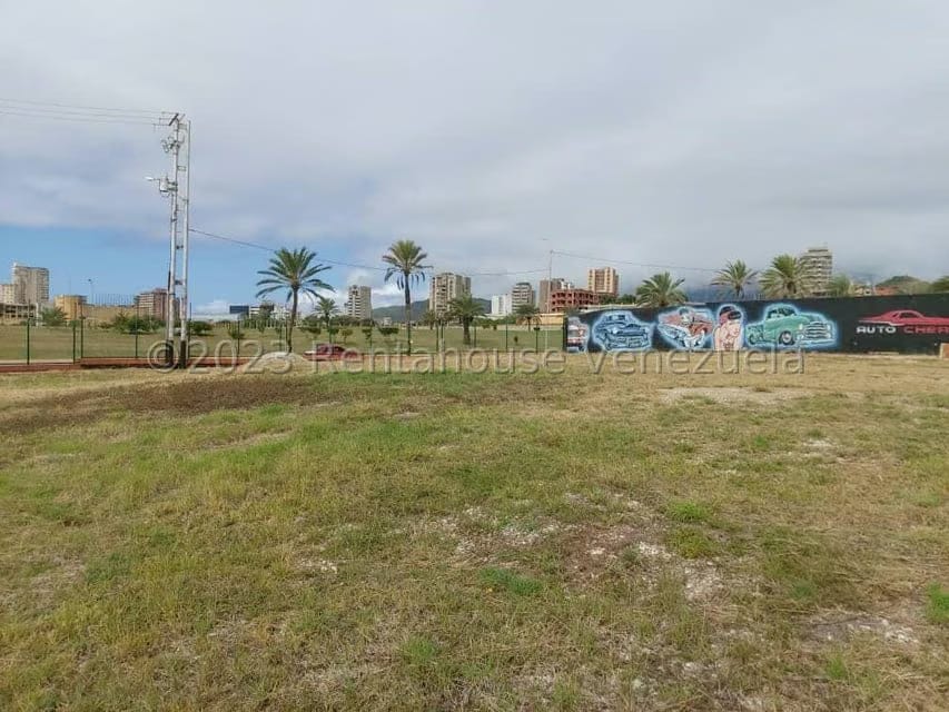 Terreno (Comercial) en Venta en Porlamar, Nueva Esparta - 3