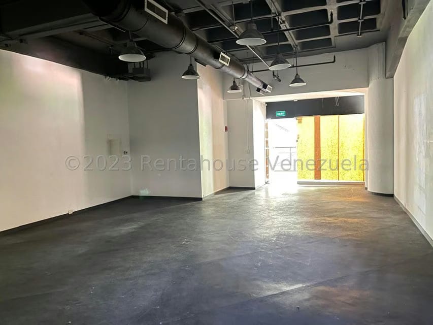 Comercial (Local Comercial) en Alquiler en Manzanares, Distrito Metropolitano - 2