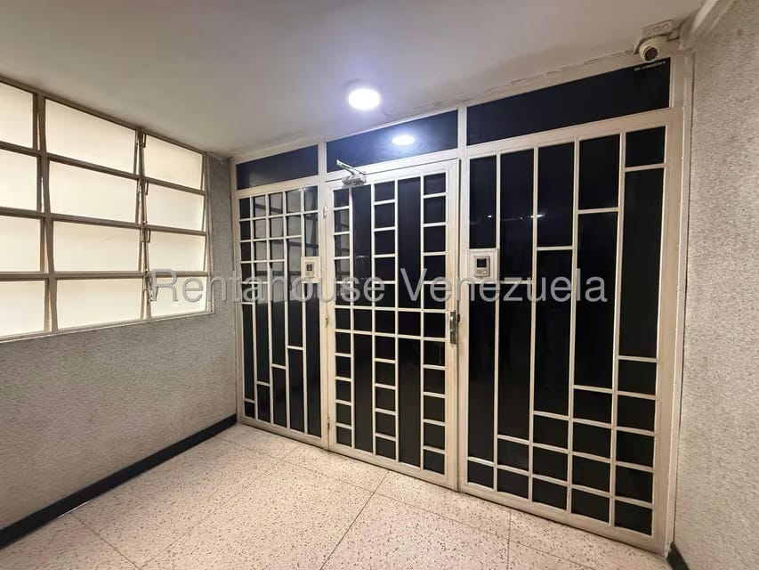 Comercial (Oficina) en Alquiler en Sabana Grande, Distrito Metropolitano - 14