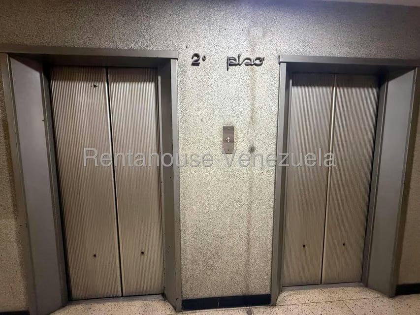 Comercial (Oficina) en Alquiler en Sabana Grande, Distrito Metropolitano - 15
