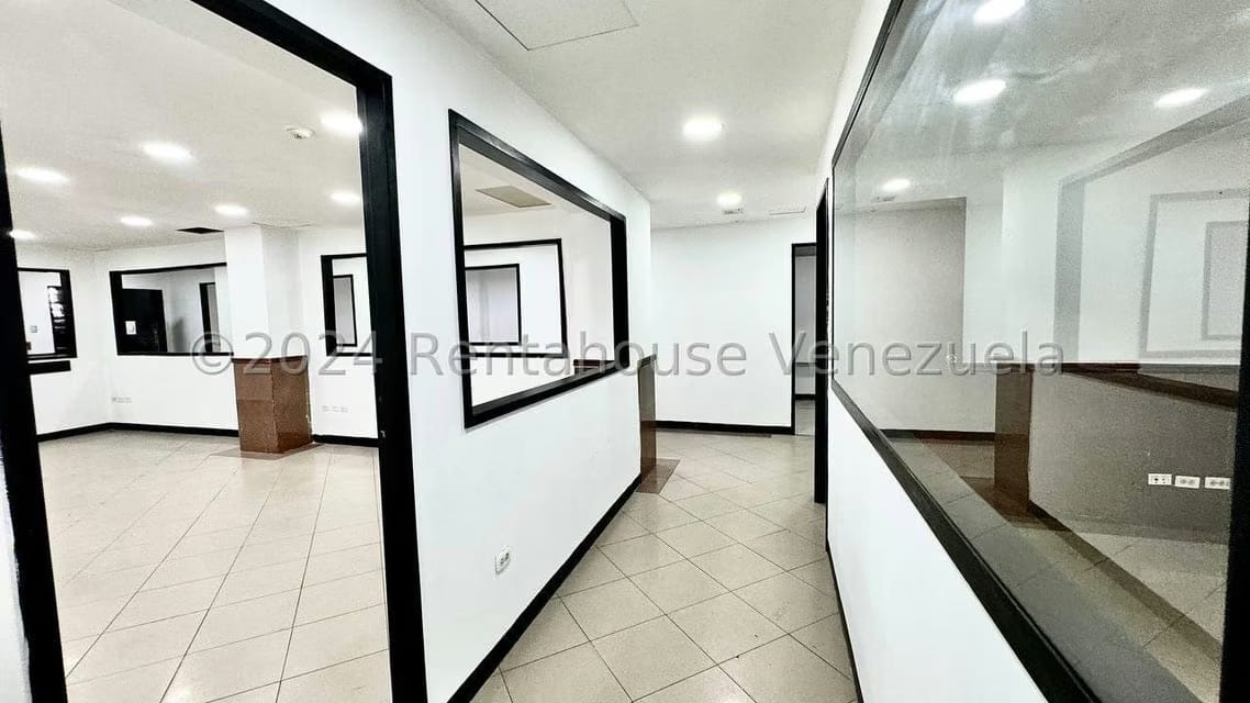 Comercial (Local Comercial) en Alquiler en Bello Monte, Distrito Metropolitano - 19