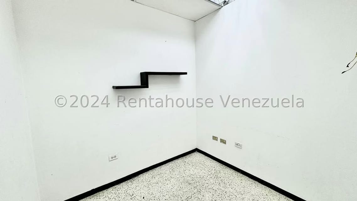 Comercial (Local Comercial) en Alquiler en Bello Monte, Distrito Metropolitano - 22