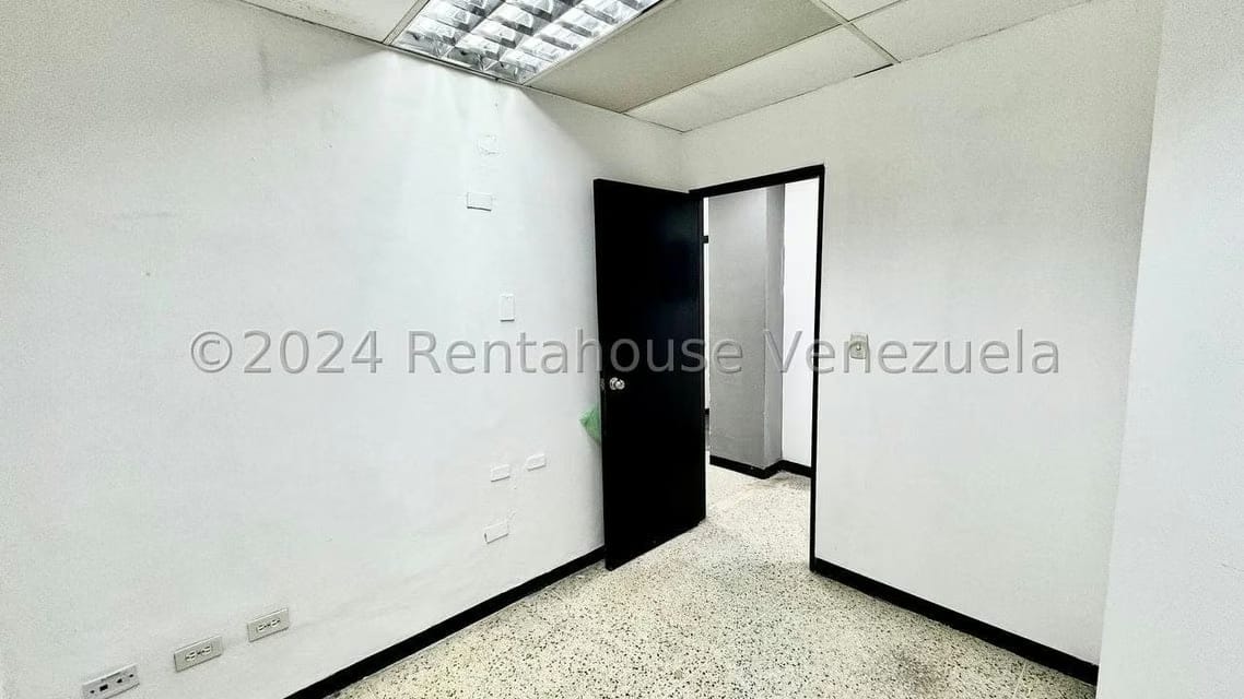 Comercial (Local Comercial) en Alquiler en Bello Monte, Distrito Metropolitano - 25