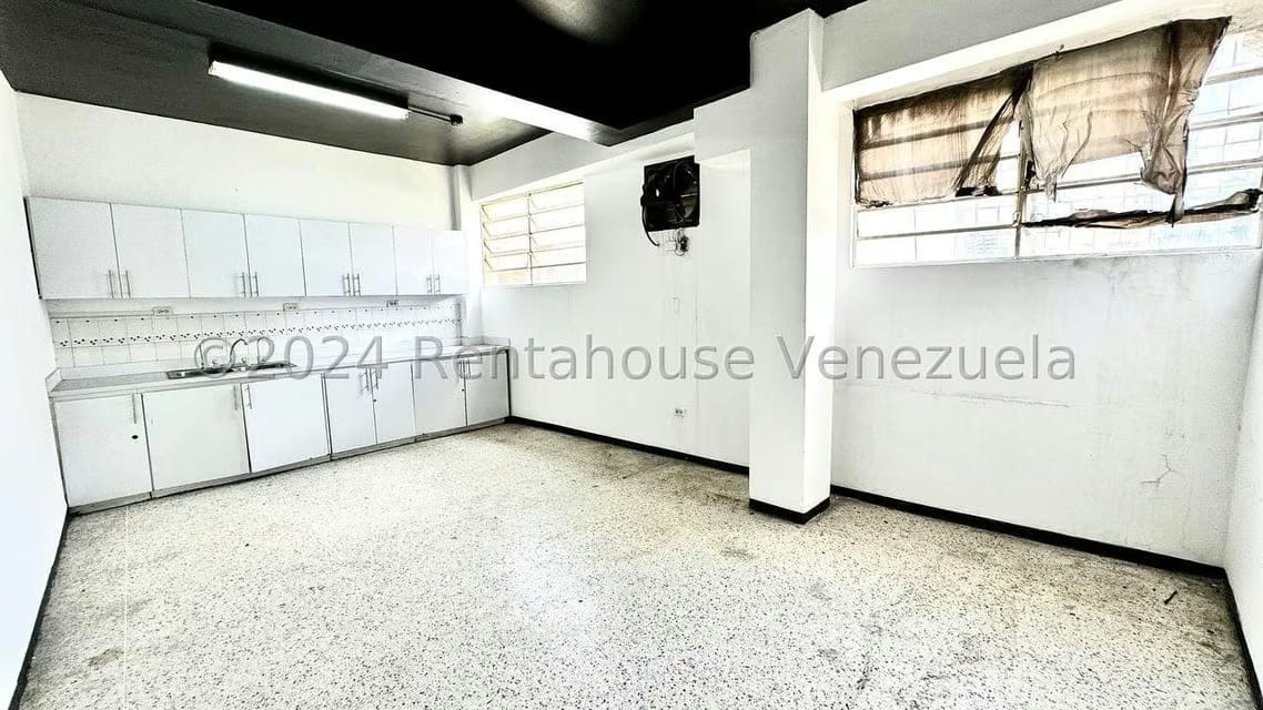 Comercial (Local Comercial) en Alquiler en Bello Monte, Distrito Metropolitano - 26