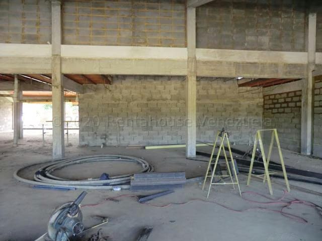 Comercial (Local Comercial) en Venta en Monte Lindo, Miranda - 5