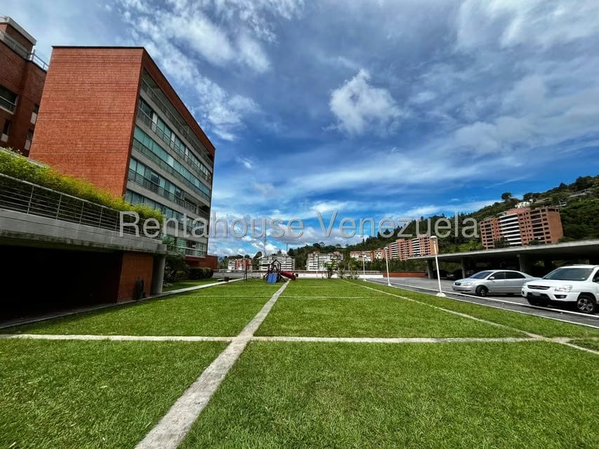 Apartamento (1 Nivel) en Venta en Solar del Hatillo, Distrito Metropolitano - 2