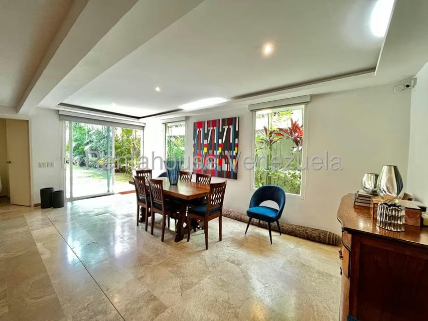 Apartamento (1 Nivel) en Venta en Solar del Hatillo, Distrito Metropolitano - 12