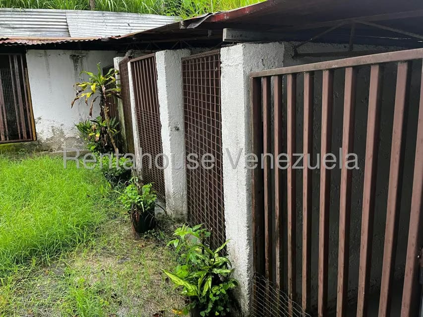 Casa (Duplex) en Venta en Parcelamiento Cortada del guayabo, Miranda - 56