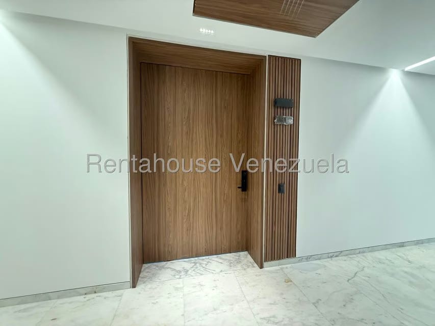 Apartamento (1 Nivel) en Venta en Las Mercedes, Distrito Metropolitano - 2