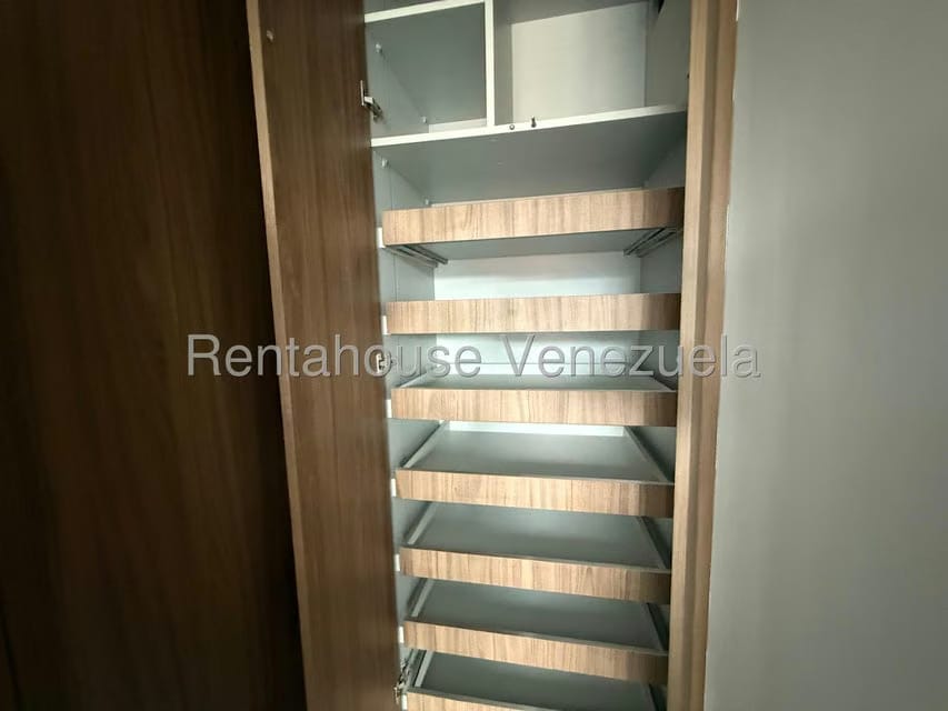 Apartamento (1 Nivel) en Venta en Las Mercedes, Distrito Metropolitano - 21
