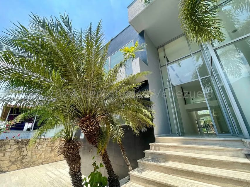 Casa (Multipes Niveles) en Venta en El Castaño (Zona Privada), Aragua - 4