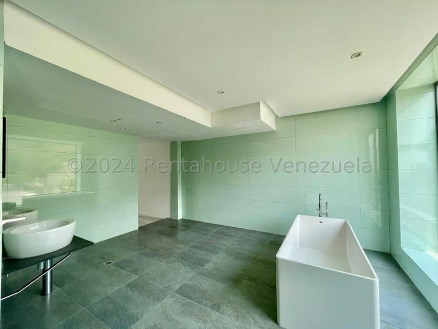 Casa (Multipes Niveles) en Venta en El Castaño (Zona Privada), Aragua - 36