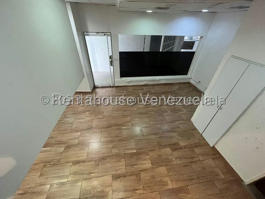 Comercial (Local Comercial) en Alquiler en Prebo I, Carabobo - 18
