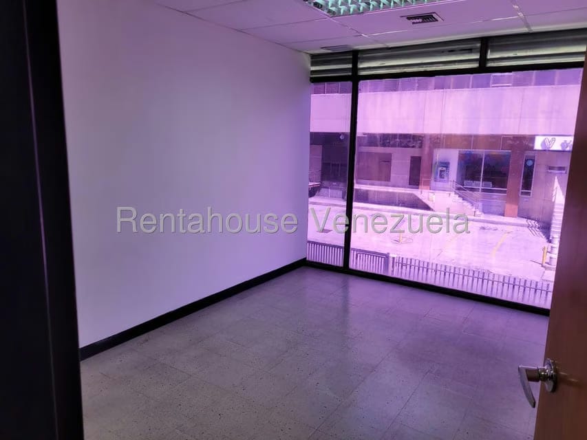 Comercial (Local Comercial) en Alquiler en Los Ruices, Distrito Metropolitano - 11