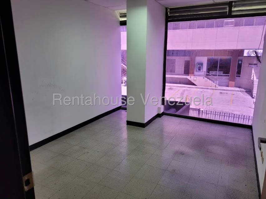 Comercial (Local Comercial) en Alquiler en Los Ruices, Distrito Metropolitano - 12