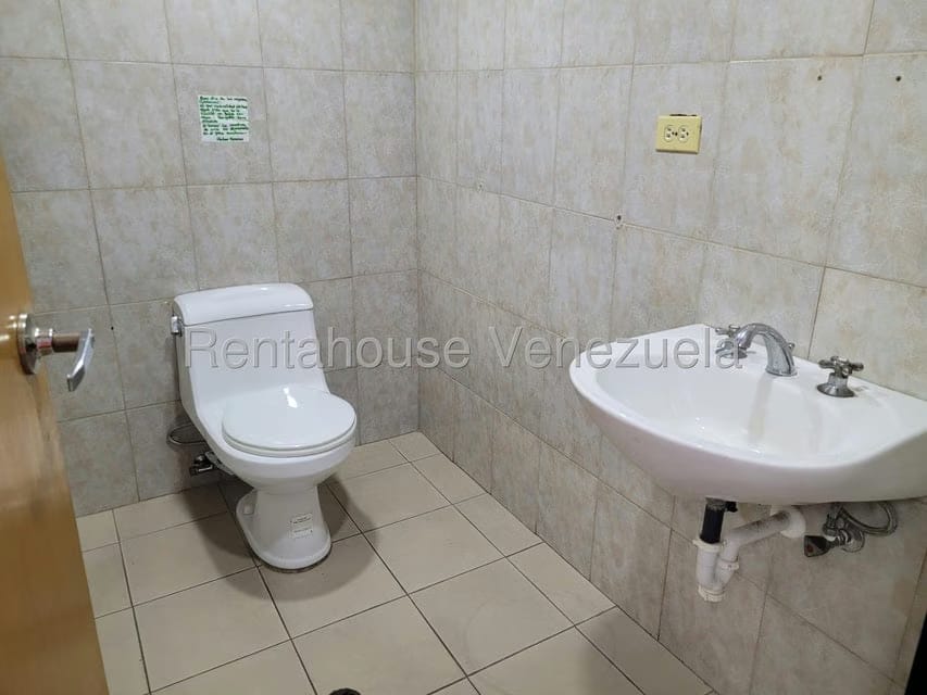 Comercial (Local Comercial) en Alquiler en Los Ruices, Distrito Metropolitano - 20