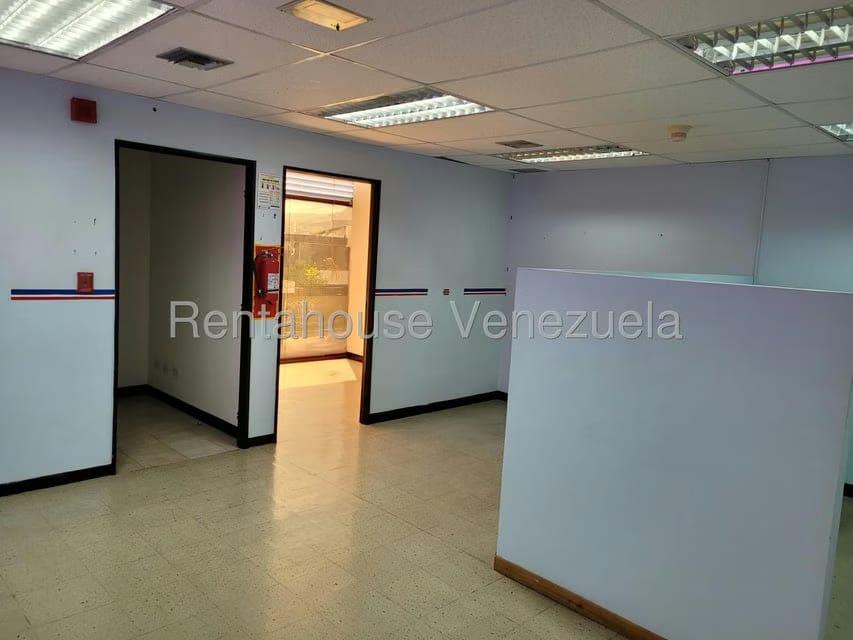 Comercial (Local Comercial) en Alquiler en Los Ruices, Distrito Metropolitano - 5