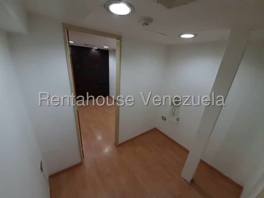 Comercial (Oficina) en Alquiler en Chuao, Distrito Metropolitano - 5