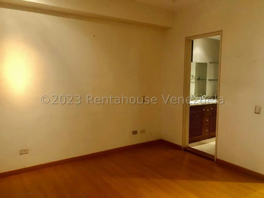 Apartamento (1 Nivel) en Venta en La Tahona, Distrito Metropolitano - 28