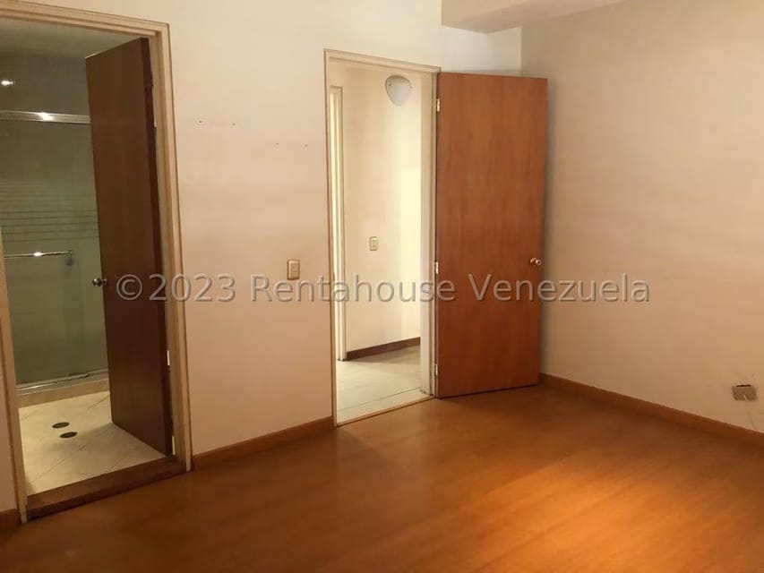 Apartamento (1 Nivel) en Venta en La Tahona, Distrito Metropolitano - 32